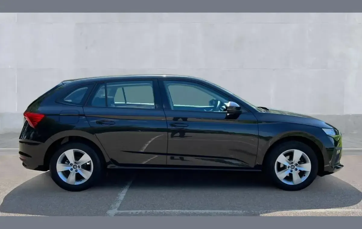 Used Skoda Scala SE 116 HP (85 kW) 2025 Black magic Hatchback