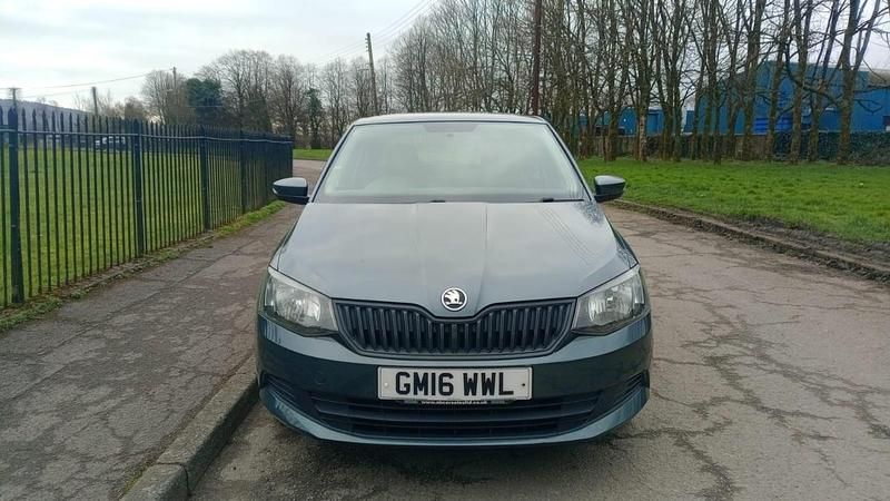 Used Skoda Fabia 60 HP (44 kW) 2016 Grey Hatchback