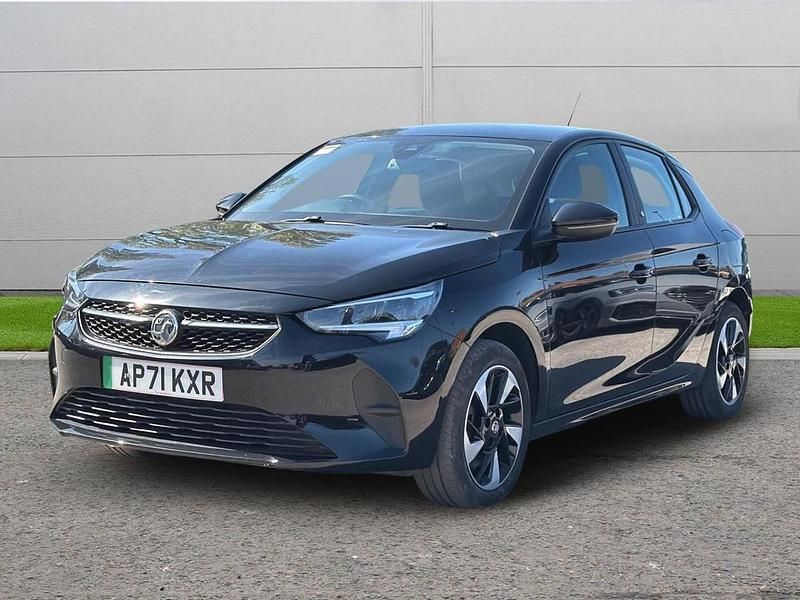 Second-hand Vauxhall Corsa-e 98 kW (134 CP) 2022 Negru Hatchback