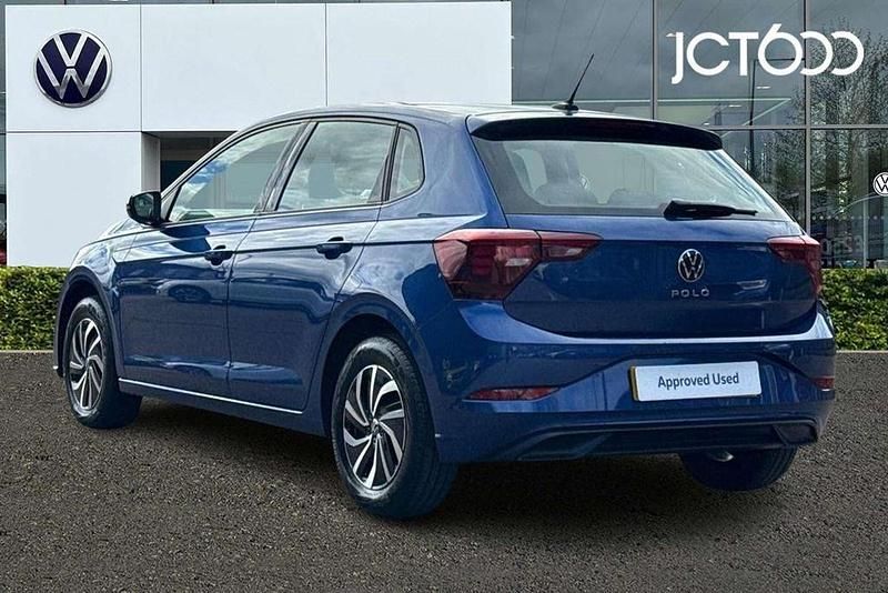 Second-hand VW Polo Life 80 CP (58 kW) 2023 Albastru Hatchback