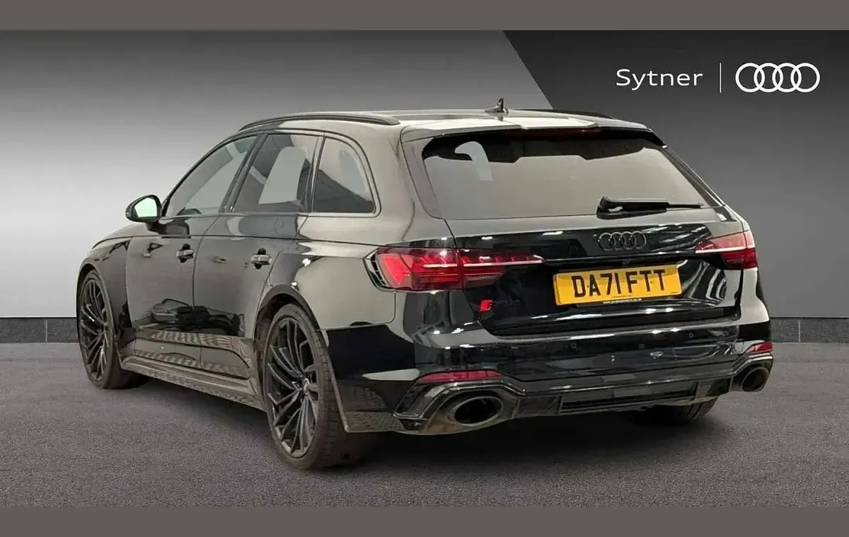 Used Audi RS4 Design 444 HP (326 kW) 2021 Black Estate