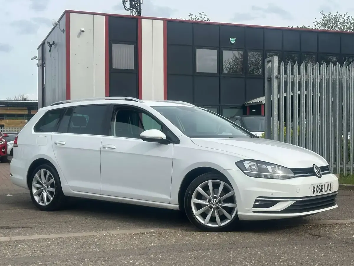 Used VW Golf VII GT 150 HP (110 kW) 2019 White Estate