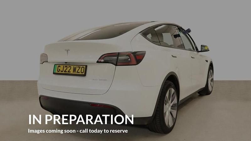 Used Tesla Model Y Long Range AWD 378 kW (514 HP) 2022 White SUV