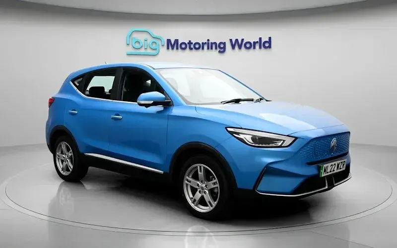 Usado MG ZS SE 130 kW (177 HP) 2022 Azul SUV