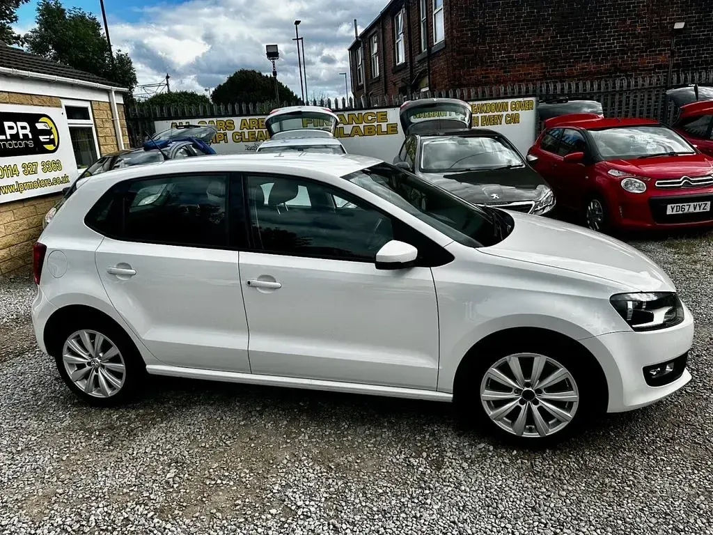 Used VW Polo SEL 105 HP (77 kW) 2011 White Hatchback
