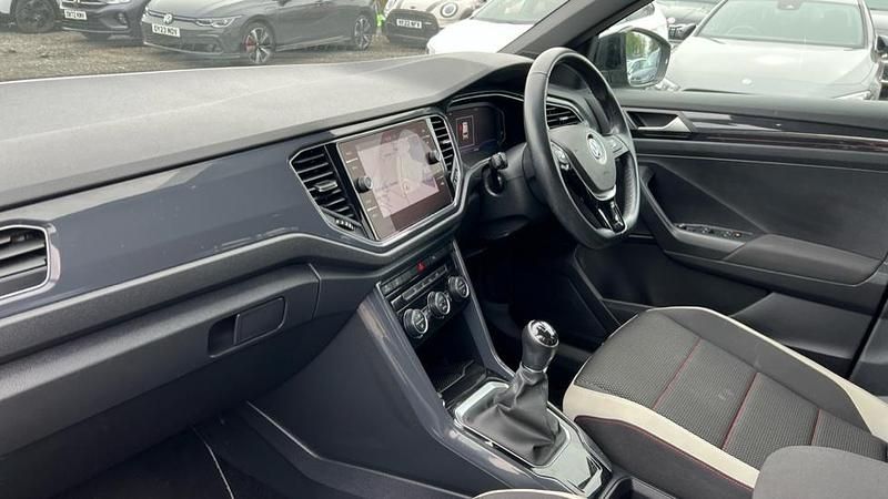 Used VW T-Roc SEL 150 HP (110 kW) 2018 Deep black pearl SUV