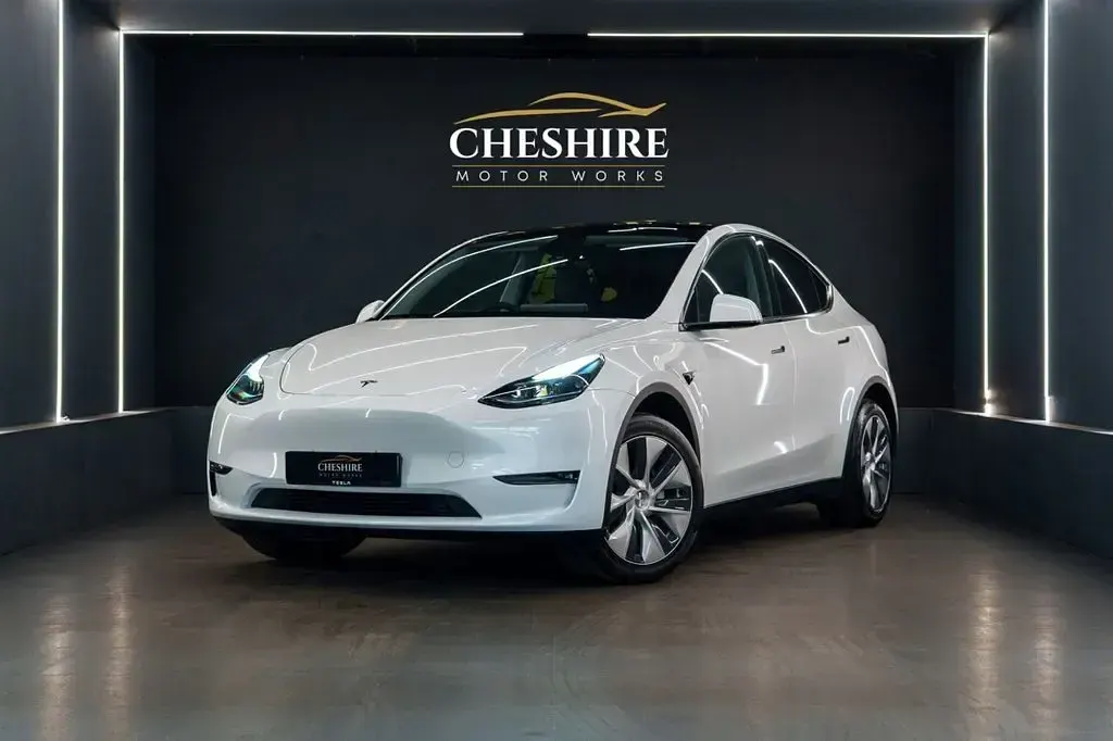 Used Tesla Model Y Long Range AWD 378 kW (514 HP) 2024 White SUV