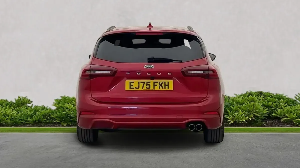 Used Ford Focus ST-Line 2025 Red Estate