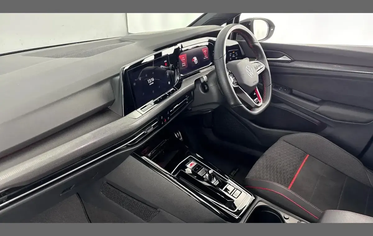 Used VW Golf VIII GTI 300 HP (220 kW) 2023 Deep black pearl Hatchback