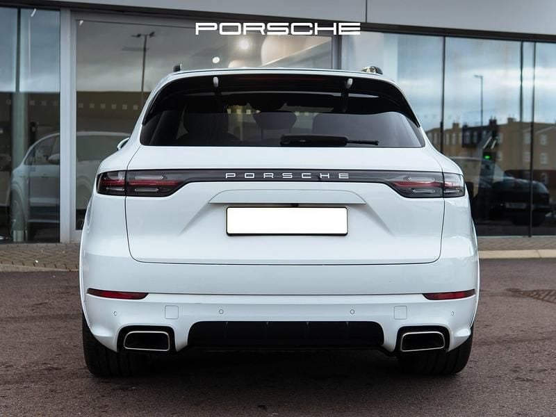Used Porsche Cayenne 340 HP (250 kW) 2021 White SUV