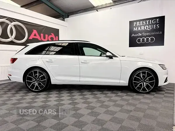 Used Audi A4 Sport 190 HP (139 kW) 2019 White Estate