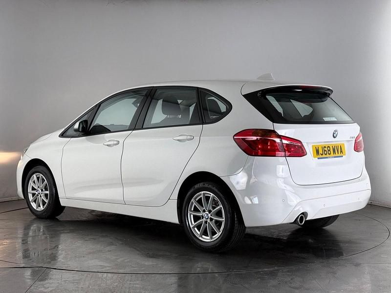 Used BMW 218 2018 White Hatchback