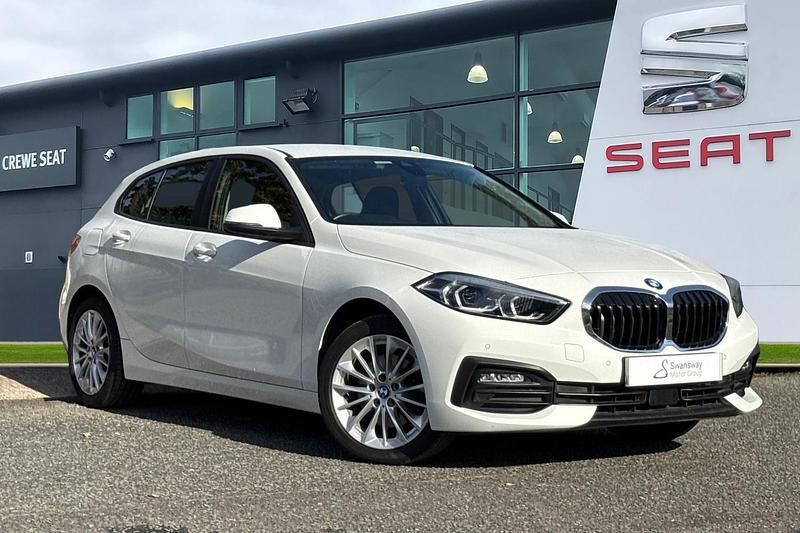 White Used 2021 BMW 118 Comfort Edition Hatchback | £13,490 (Fair price) - Image 1/4