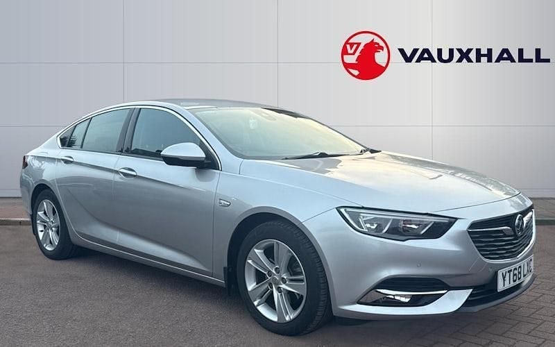 Usado Vauxhall Insignia Sport 136 HP (100 kW) 2020 Citadino