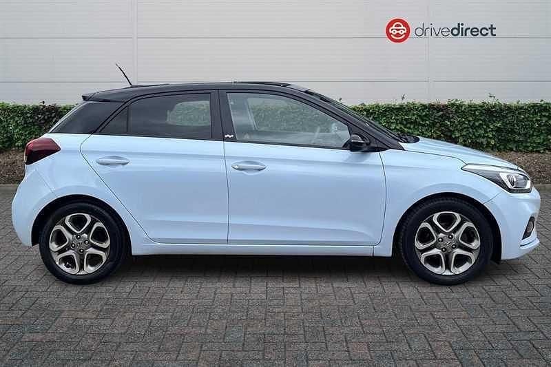 Used Hyundai i20 84 HP (61 kW) 2019 Grey Hatchback