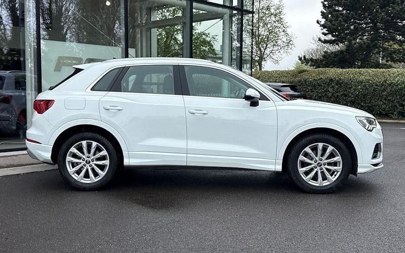 Usado Audi Q3 Sport 150 HP (110 kW) 2026 SUV