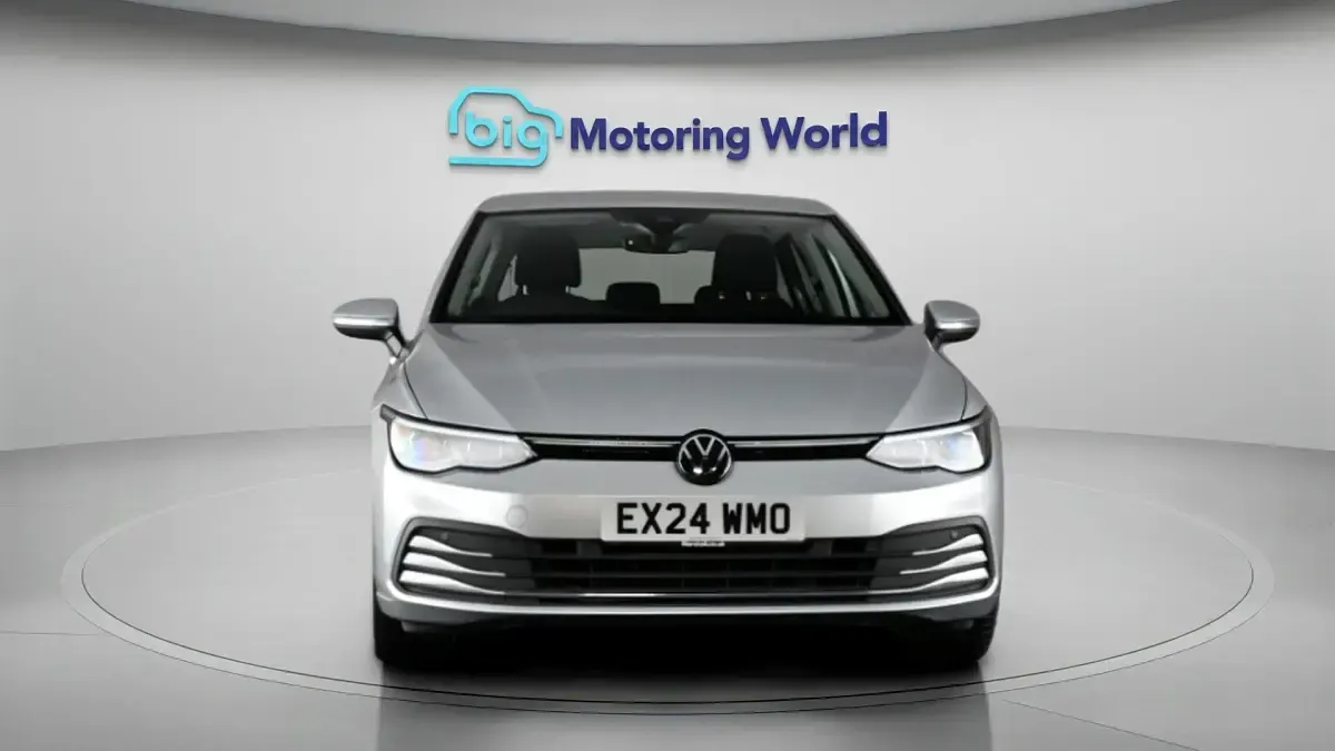 Used VW Golf VIII Style 150 HP (110 kW) 2024 Silver Hatchback