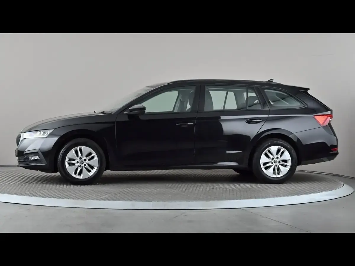 Used Skoda Octavia SE Technology 2023 Black Estate