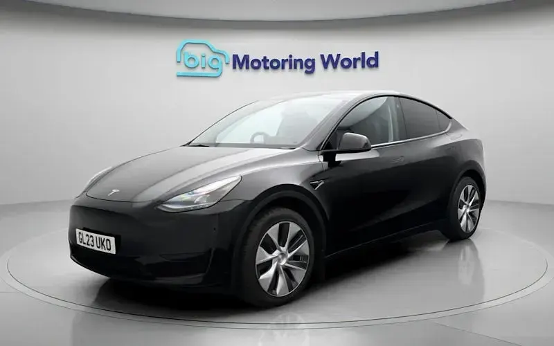 Used Tesla Model Y RWD 254 kW (346 HP) 2023 Black SUV