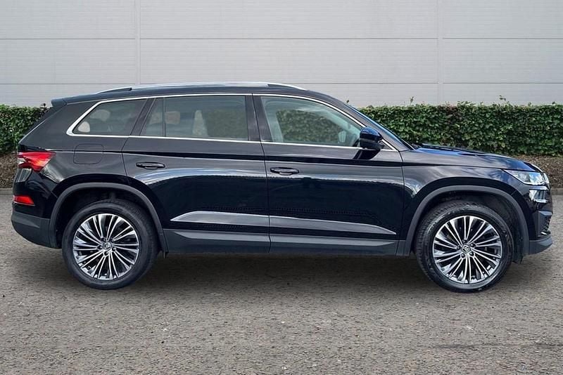 Second-hand Skoda Kodiaq SE L Executive 150 CP (110 kW) 2024 Negru SUV