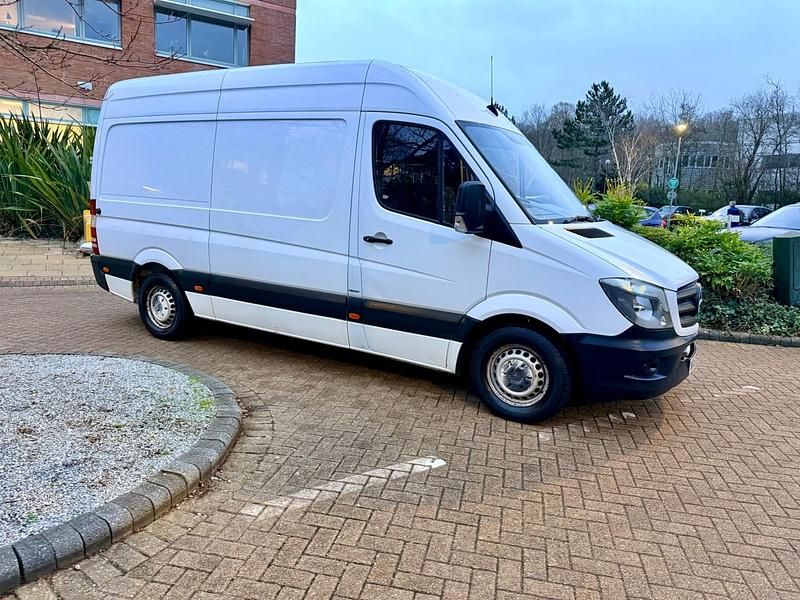 Używany Mercedes Sprinter 140 KM (102 kW) 2017 Biały Van