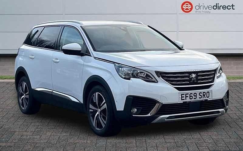White Used 2019 Peugeot 5008 Allure Estate | £14,450 (Fair price) - Image 1/4