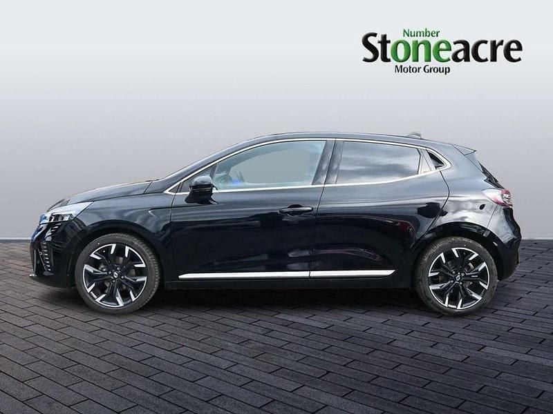 Used Renault Clio V Techno 90 HP (66 kW) 2024 Black Hatchback