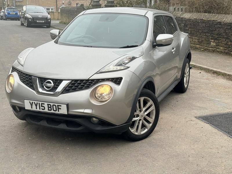 Used Nissan Juke Acenta Premium 115 HP (84 kW) 2015 Silver SUV