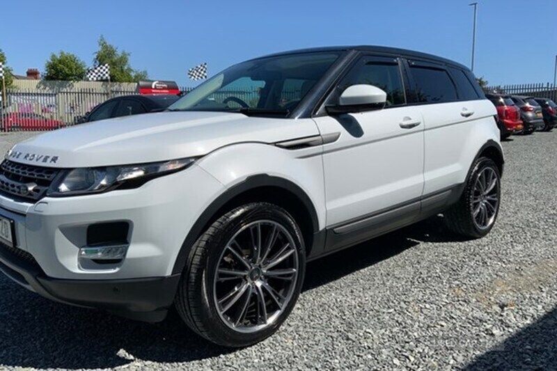 Used 2015 Land Rover Range Rover evoque Pure Hatchback | £10,895 (Fair price) - Image 1/1
