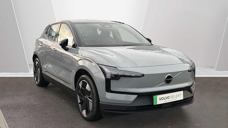 Vapour grey New 2025 Volvo EX30 Plus SUV | £27,990 (Fair price) - Image 1/4