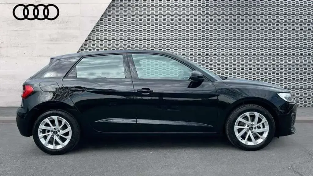 Used Audi A1 Sport 113 HP (83 kW) 2026 Black SUV