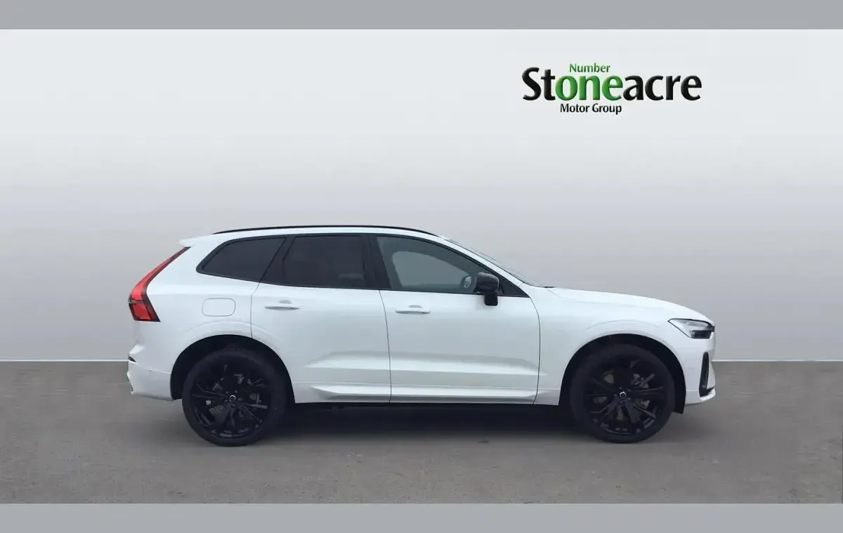 Nouă Volvo XC60 Plus 344 CP (253 kW) 2026 Alb SUV