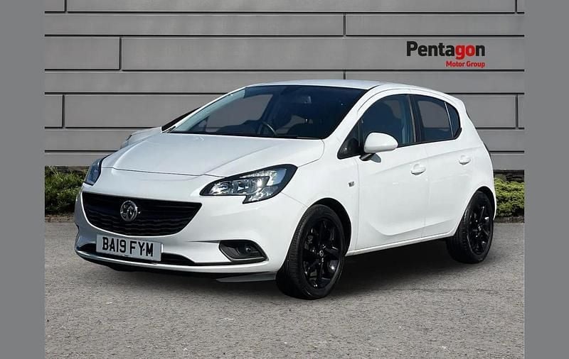 Used Vauxhall Corsa 88 HP (64 kW) 2019 White Hatchback