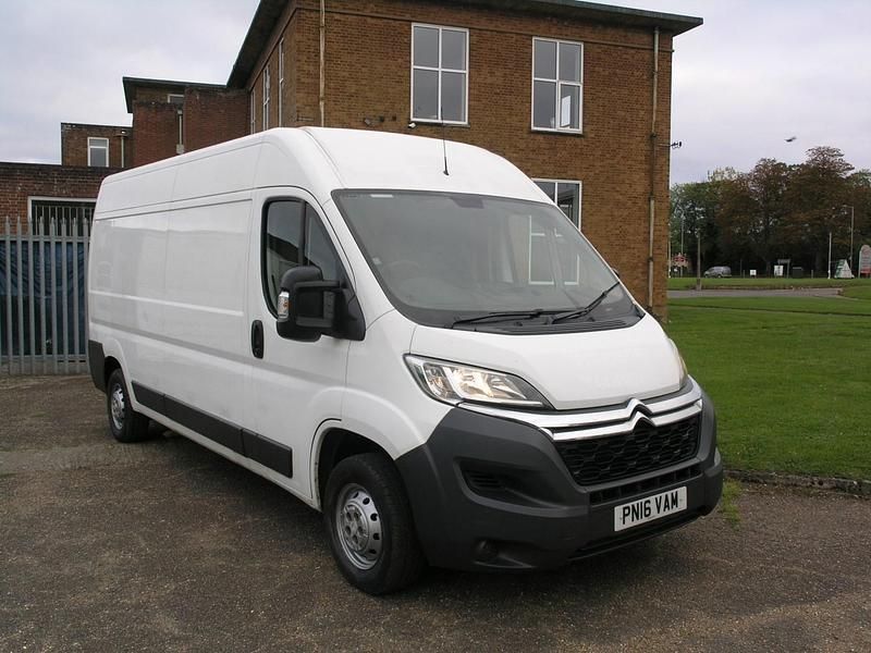 White Used 2016 Citroën Relay Van | £5,995 (Fair price) - Image 1/4