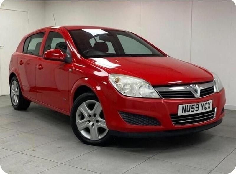 Red Used 2009 Vauxhall Astra Active Hatchback | £1,295 (Super price) - Image 1/1