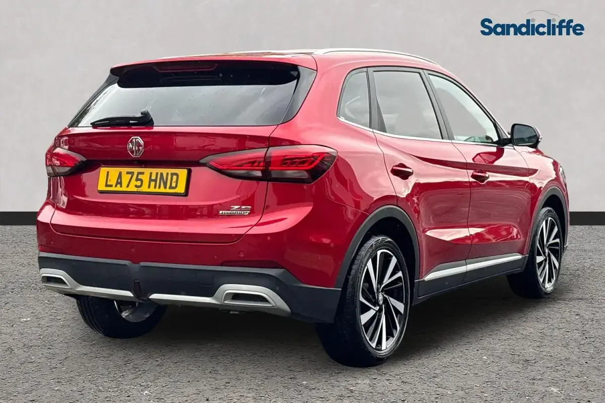 Used MG ZS Trophy 196 HP (144 kW) 2024 Tri coat  dynamic red SUV
