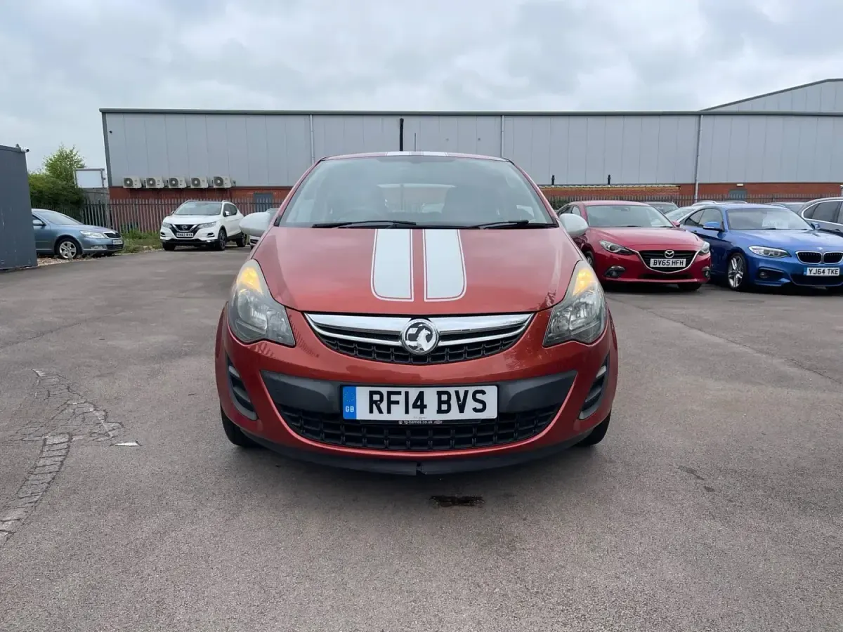 Second-hand Vauxhall Corsa 2014 Roșu Hatchback