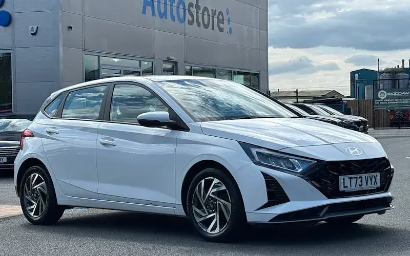 Used Hyundai i20 Advanced 101 HP (74 kW) 2024 Hatchback