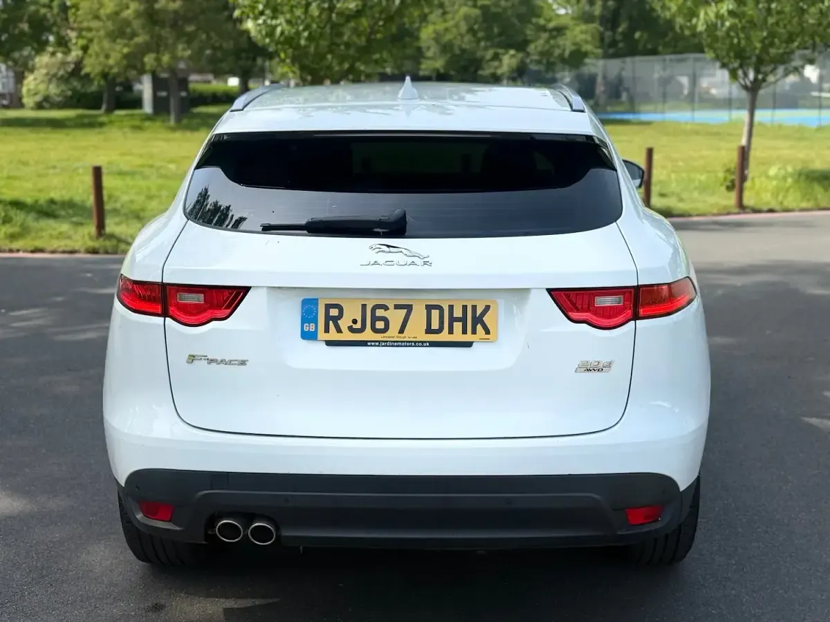 Used Jaguar F-Pace Prestige 180 HP (132 kW) 2018 White SUV