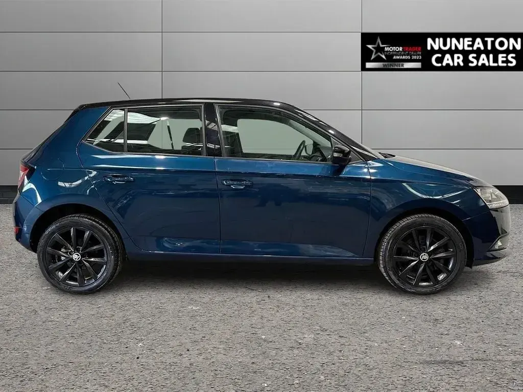 Used Skoda Fabia Colour Edition 95 HP (69 kW) 2021 Blue Hatchback