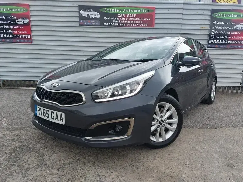 Used Kia Ceed 2015 Silver Hatchback