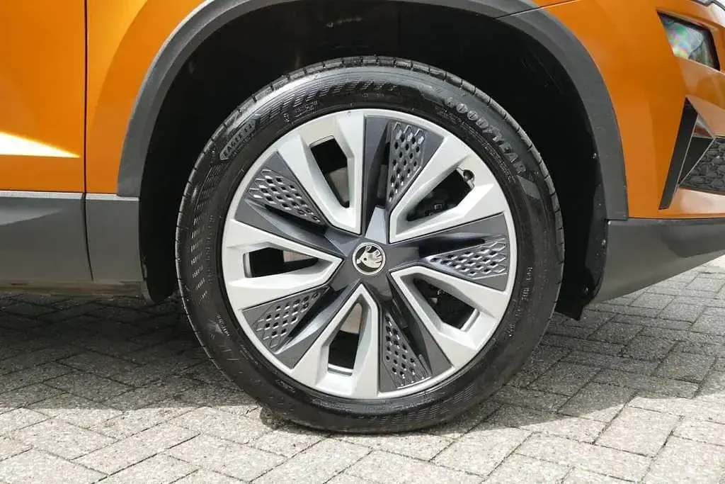 Used Skoda Karoq SE L 150 HP (110 kW) 2023 Orange SUV
