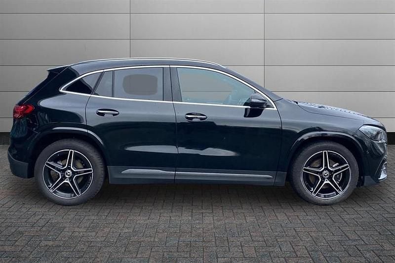 Used Mercedes GLA200 Executive 163 HP (119 kW) 2025 Cosmos black SUV