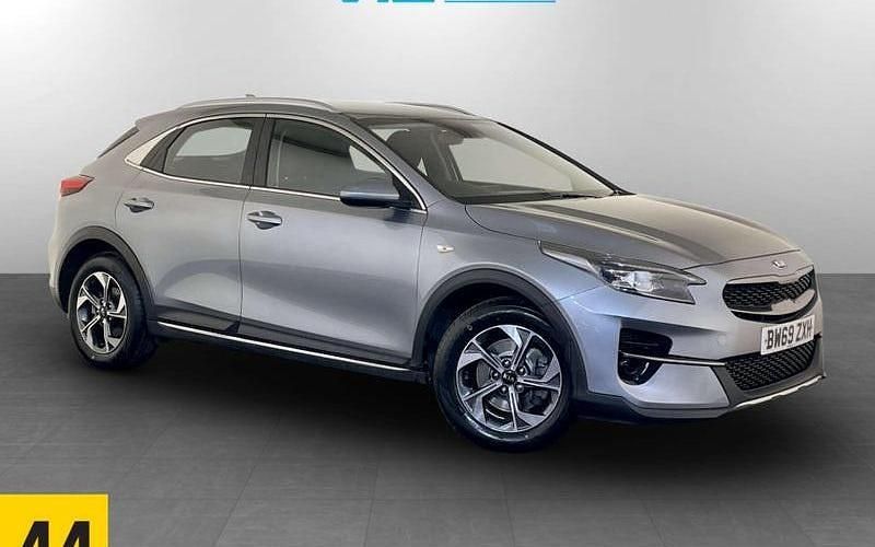 Used 2022 Kia XCeed SUV | £10,495 (Good price) - Image 1/2