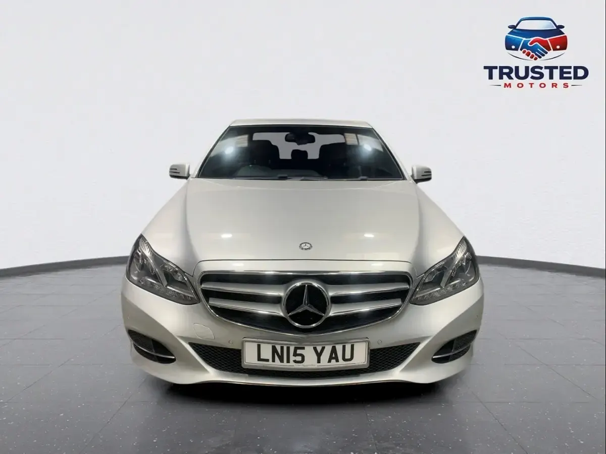 Used Mercedes E250 SE 2015 Silver Sedan