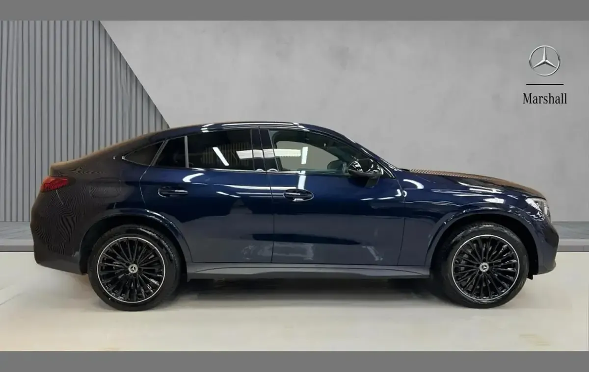 Used Mercedes GLC300 Urban 313 HP (230 kW) 2024 Blue SUV