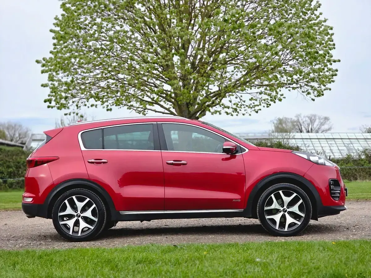 Used Kia Sportage GT-Line 177 HP (130 kW) 2017 Red SUV