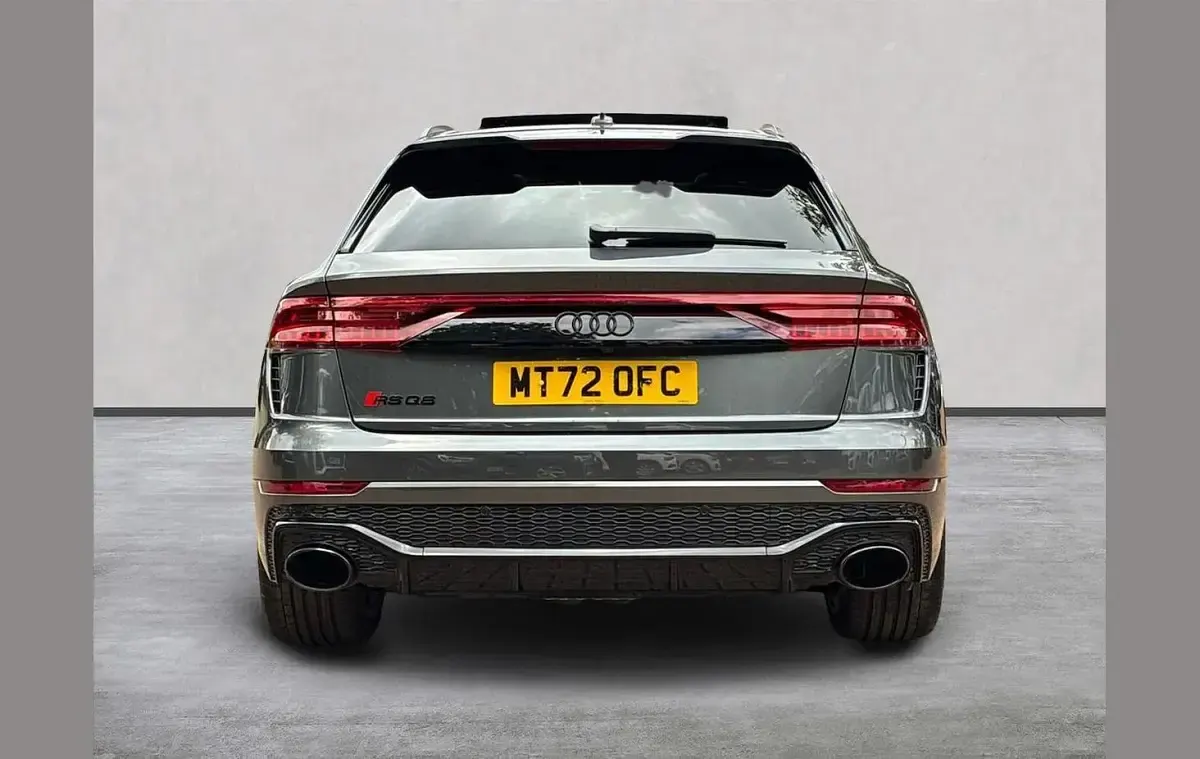 Begagnad Audi RS6 Comfort 600 HK (441 kW) 2022 Grå Kombi