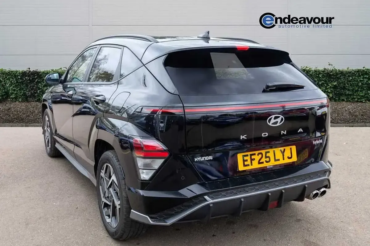 Second-hand Hyundai Kona N Line 129 CP (94 kW) 2025 Negru SUV
