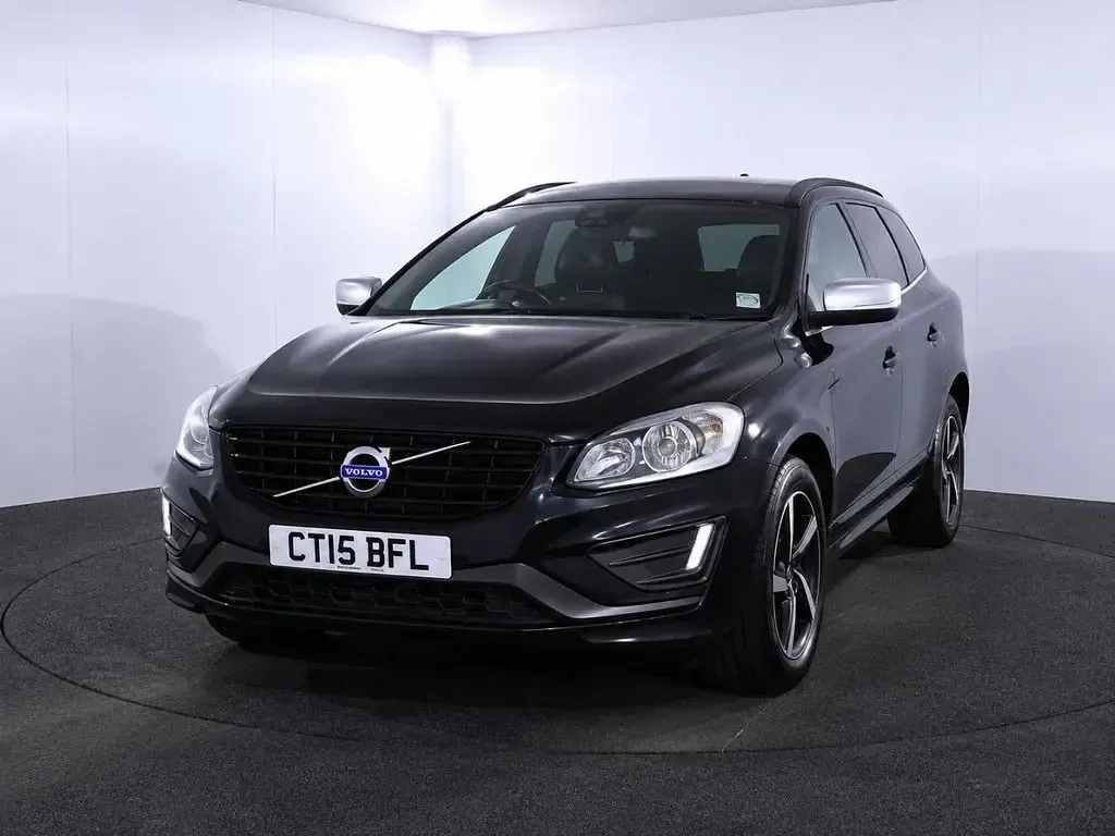 Used Volvo XC60 R-Design 190 HP (139 kW) 2015 Black SUV